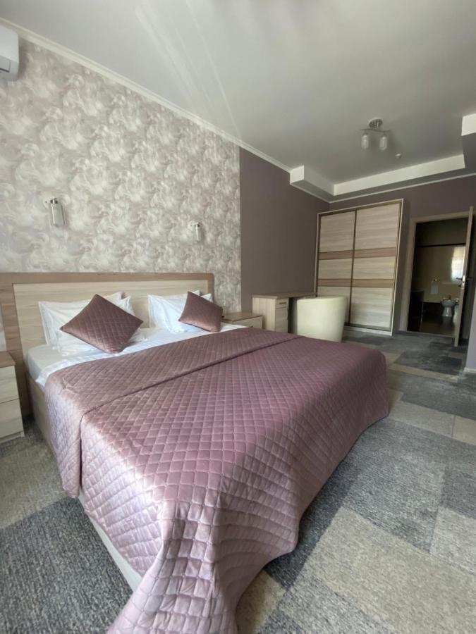 Hotel Dobrodiy วินนิตซา ภายนอก รูปภาพ