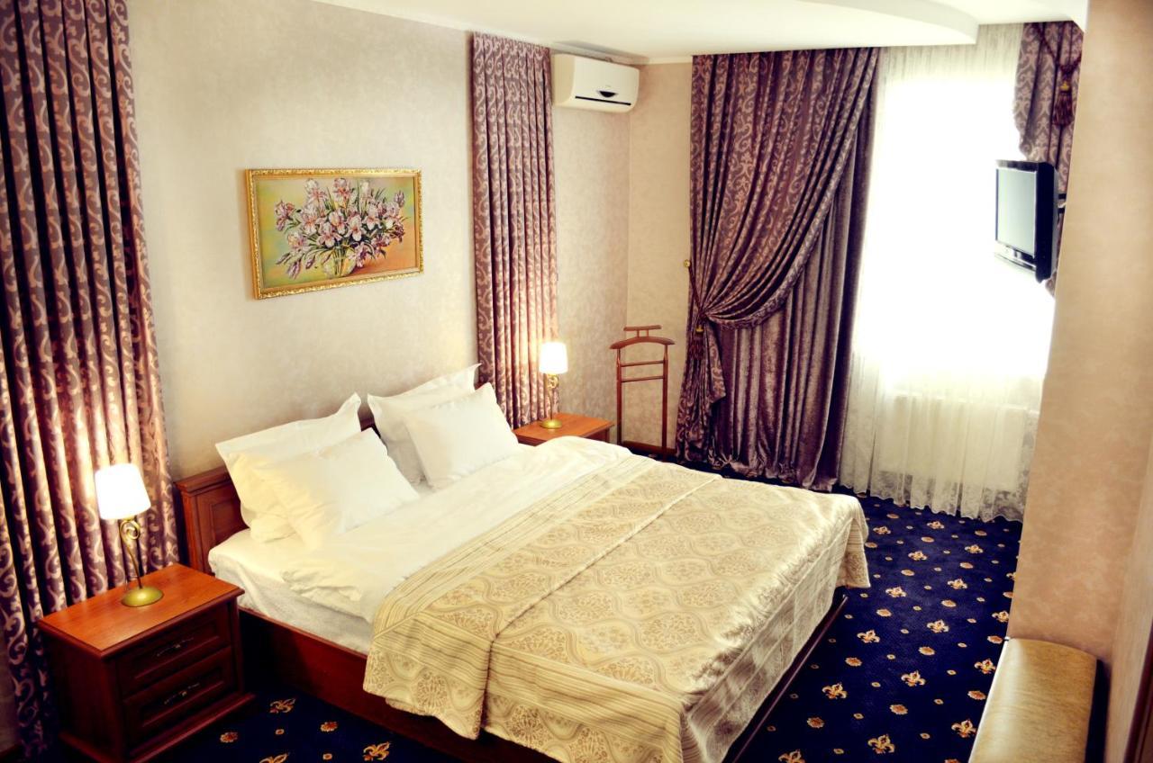 Hotel Dobrodiy วินนิตซา ภายนอก รูปภาพ
