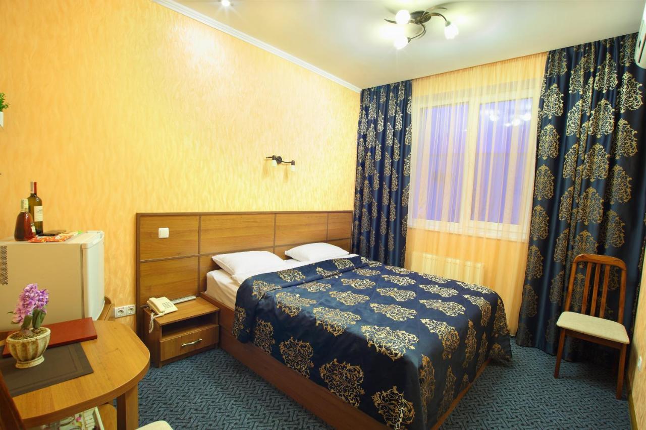 Hotel Dobrodiy วินนิตซา ภายนอก รูปภาพ